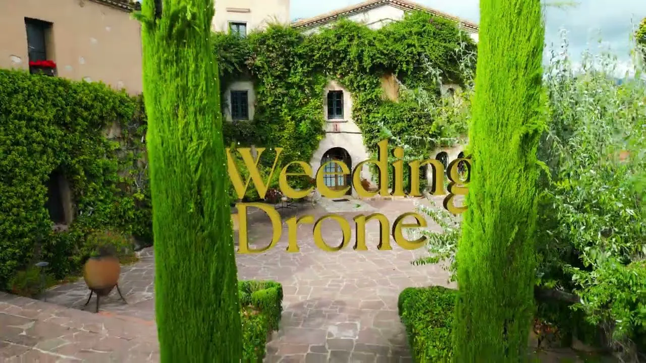 Vídeo de tomas aéreas con dron en una finca de bodas